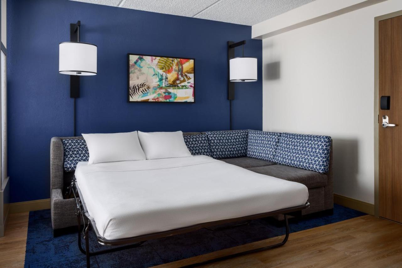 Hyatt Place Across From Universal Orlando Resort Bagian luar foto