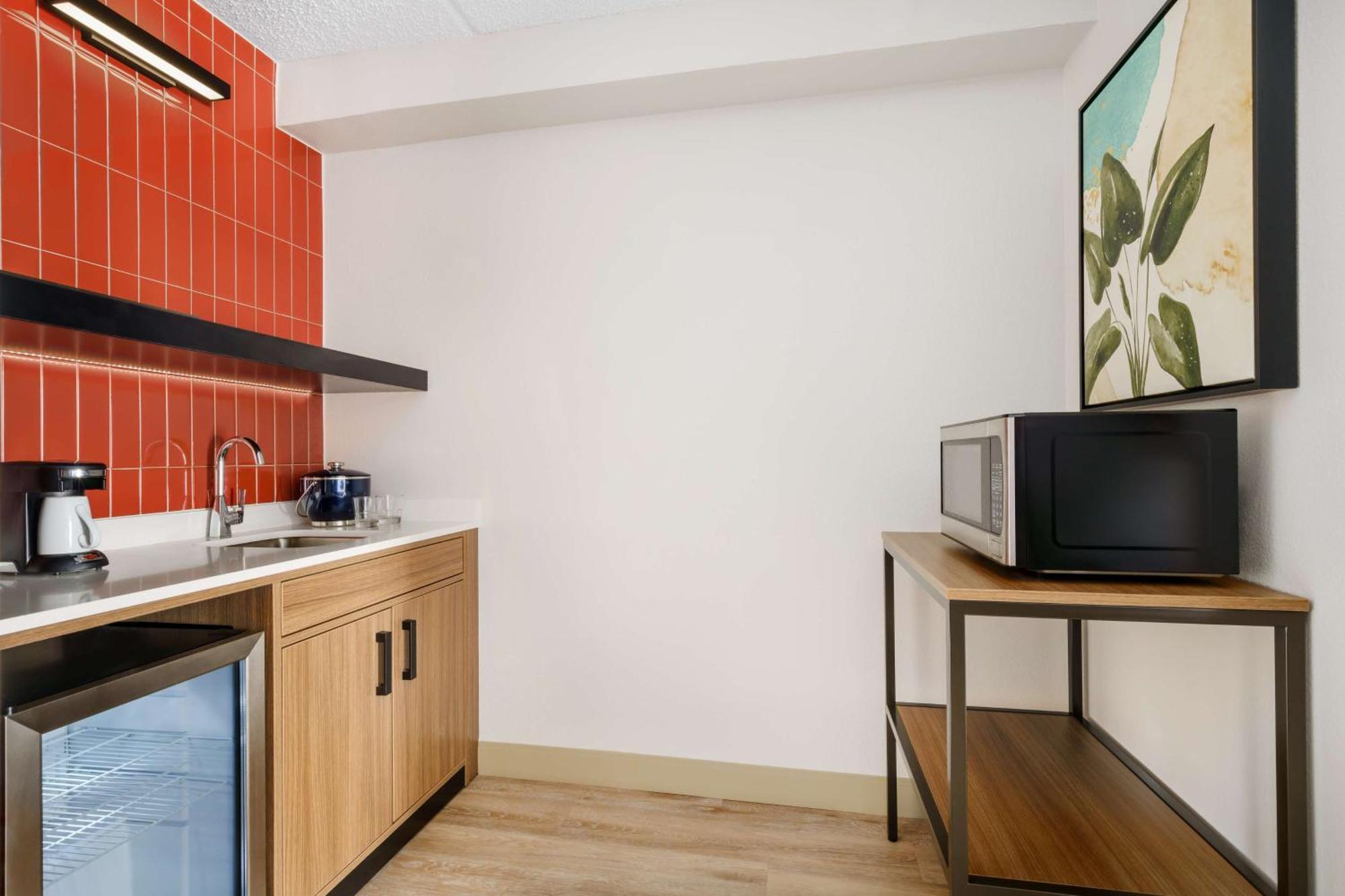 Hyatt Place Across From Universal Orlando Resort Bagian luar foto