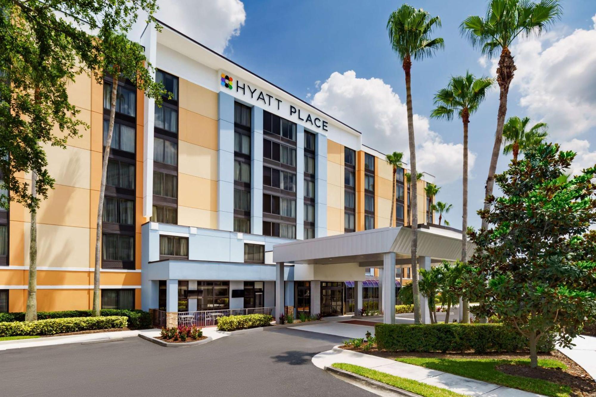 Hyatt Place Across From Universal Orlando Resort Bagian luar foto