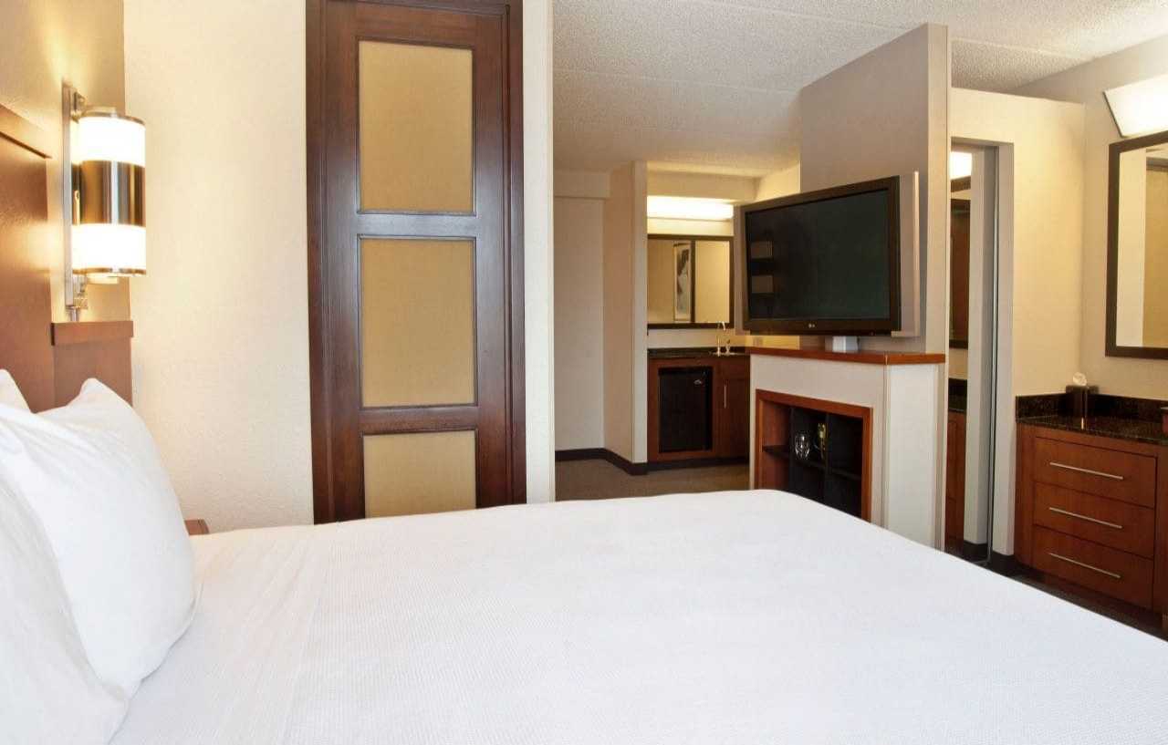 Hyatt Place Across From Universal Orlando Resort Bagian luar foto
